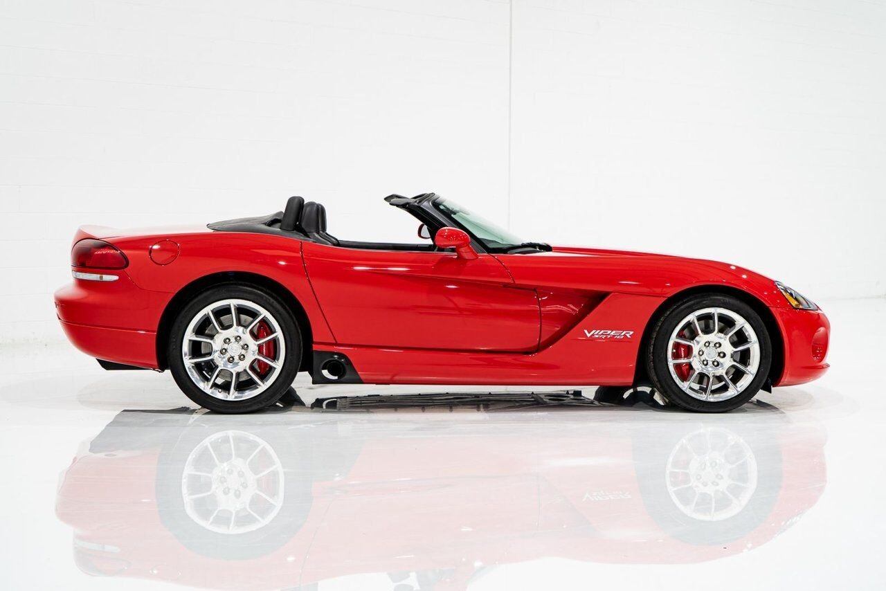 Dodge Viper Clean Title With Only 2,063 km (1,282 Miles) From New 2008 Rouge Montréal - photo #78