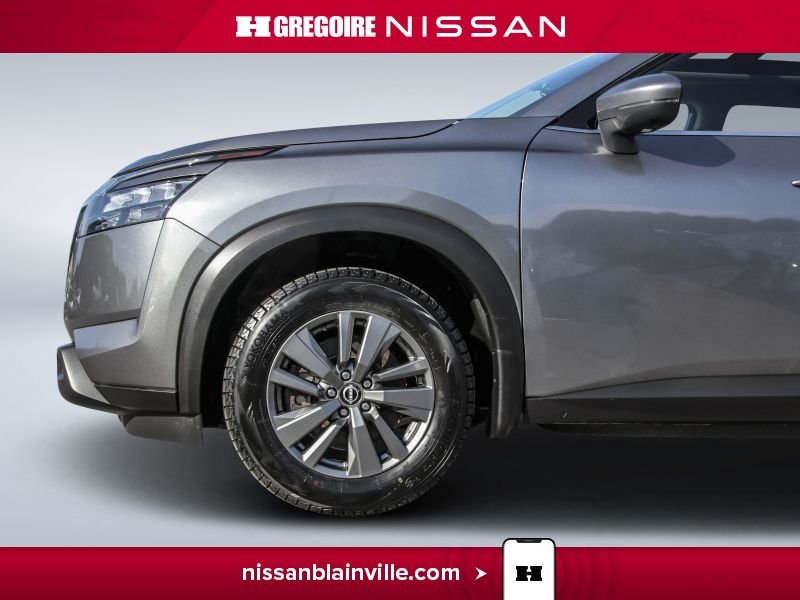 2024 Nissan Pathfinder Grey Laval - photo #24