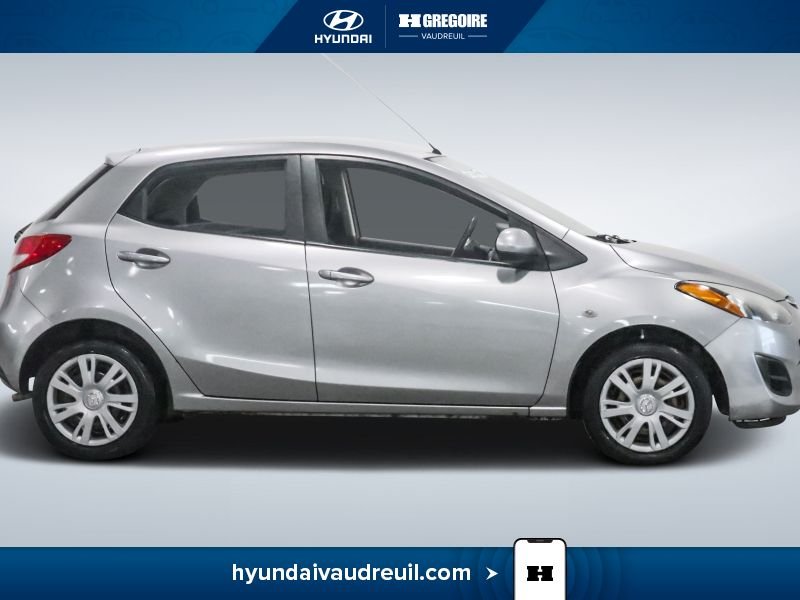 Mazda 2 2011 Argent Blainville - photo #12