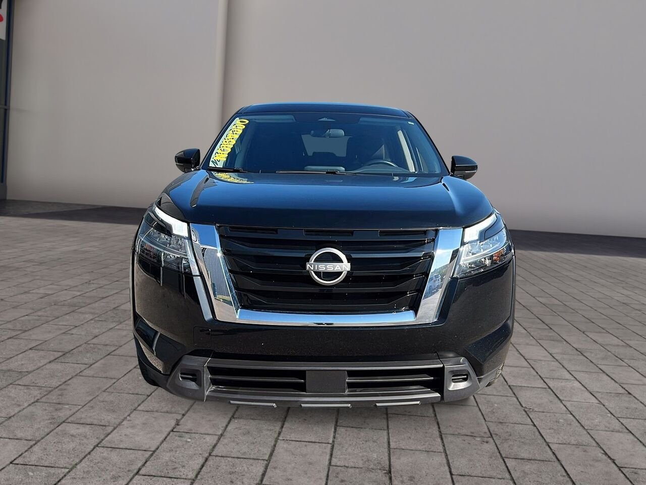 2022 Nissan Pathfinder S Black Québec - photo #1
