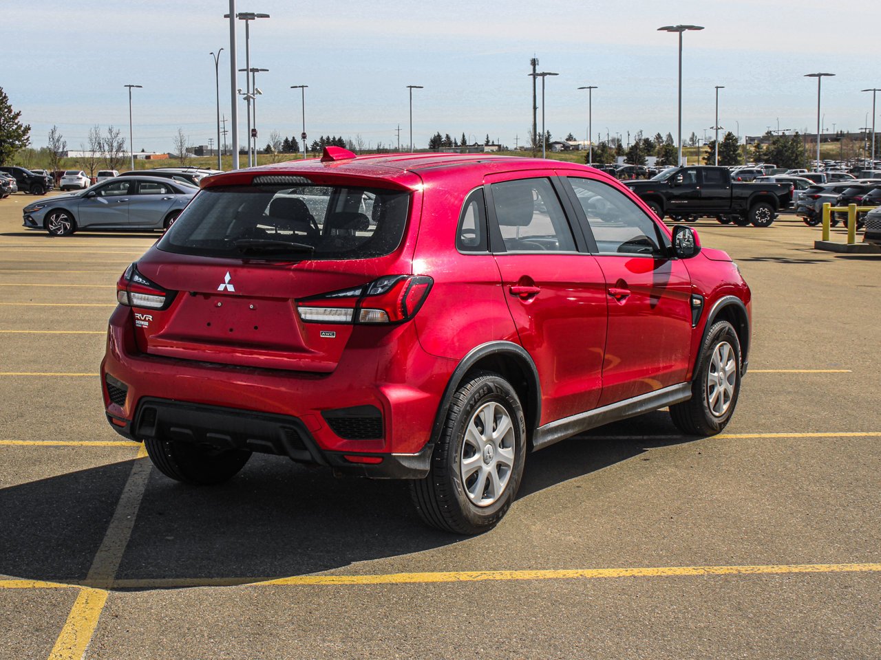2024 Mitsubishi RVR ES AWC Red Sherwood Park - photo #8