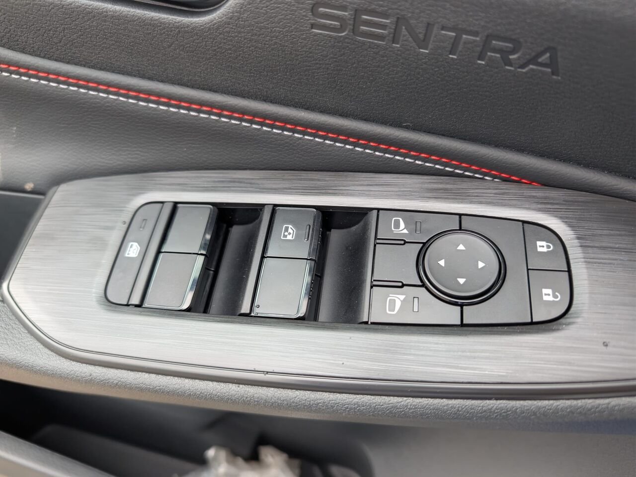 NISSAN Sentra SENTRA SR 2026 Chalcanthite nacré/Noir intense Châteauguay - photo #26