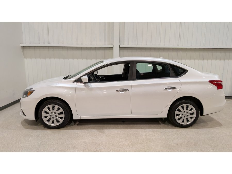 2019 Nissan Sentra White