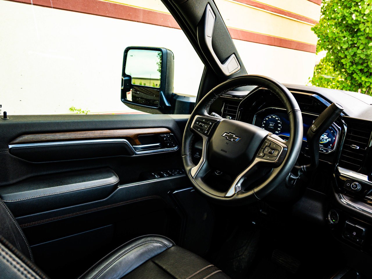 2024 Chevrolet Silverado 3500HD 4WD Crew Cab 159 High Country Black Sherwood Park - photo #34