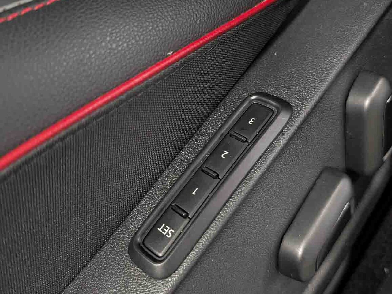 2023 Volkswagen GOLF GTI 2.0 TSI Performance Toit Ouvrant Manuelle Other Sherbrooke - photo #13