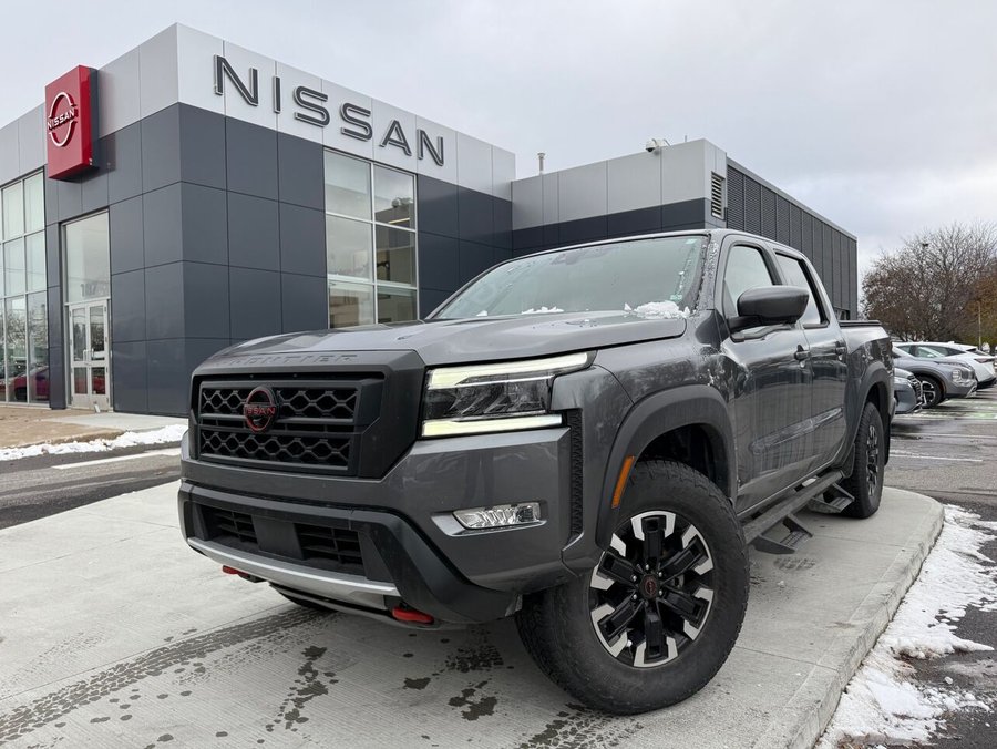 Nissan Frontier 2024 Gris