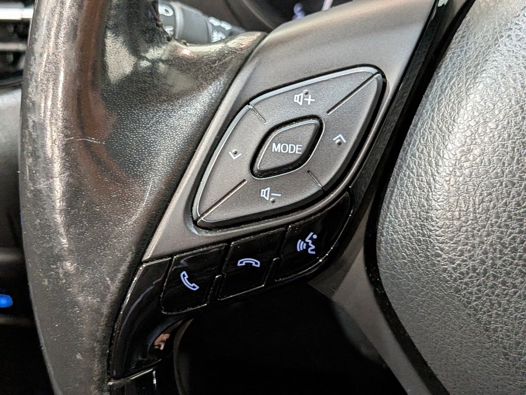 Toyota C-HR Limited FWD 2021 Noir Val-David - photo #14