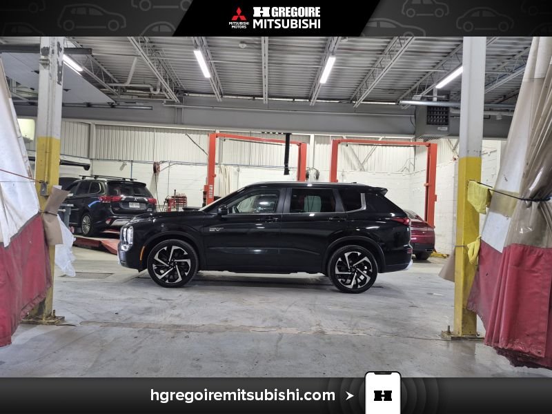 2023 Mitsubishi Outlander Plug-In Hybrid Black Saint-Eustache - photo #4