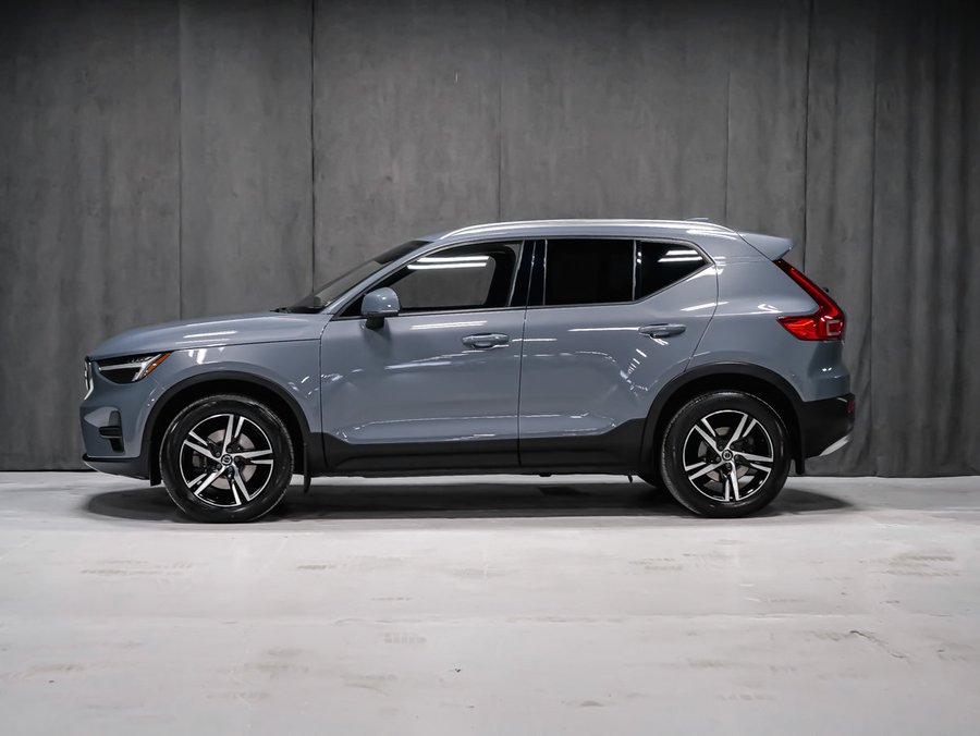 2023 Volvo XC40 B4 CORE CLIMATE Grey