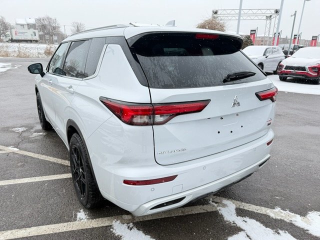 Mitsubishi Outlander GT S-AWC-CUIR-TOIT PANO-SIÈGES ET VOLANT CHAUFFANTS 2023 Blanc