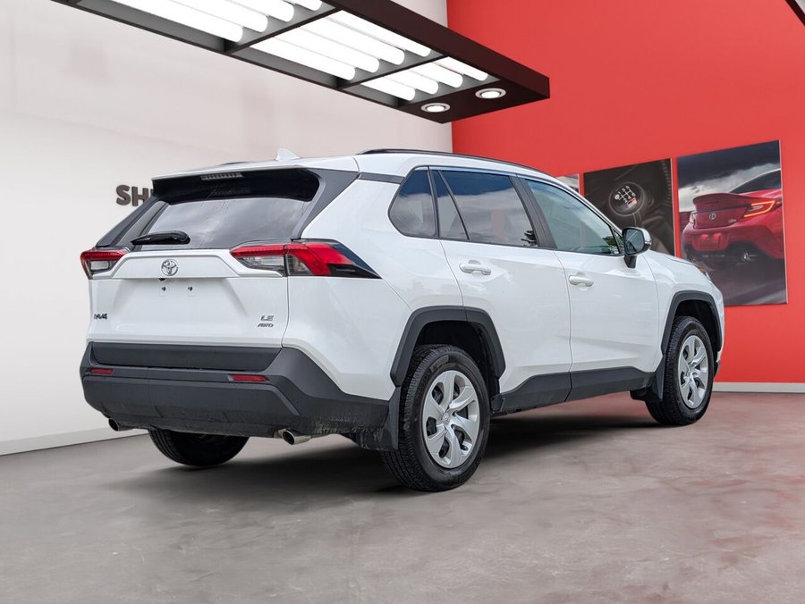 2021 Toyota RAV4 2021 White
