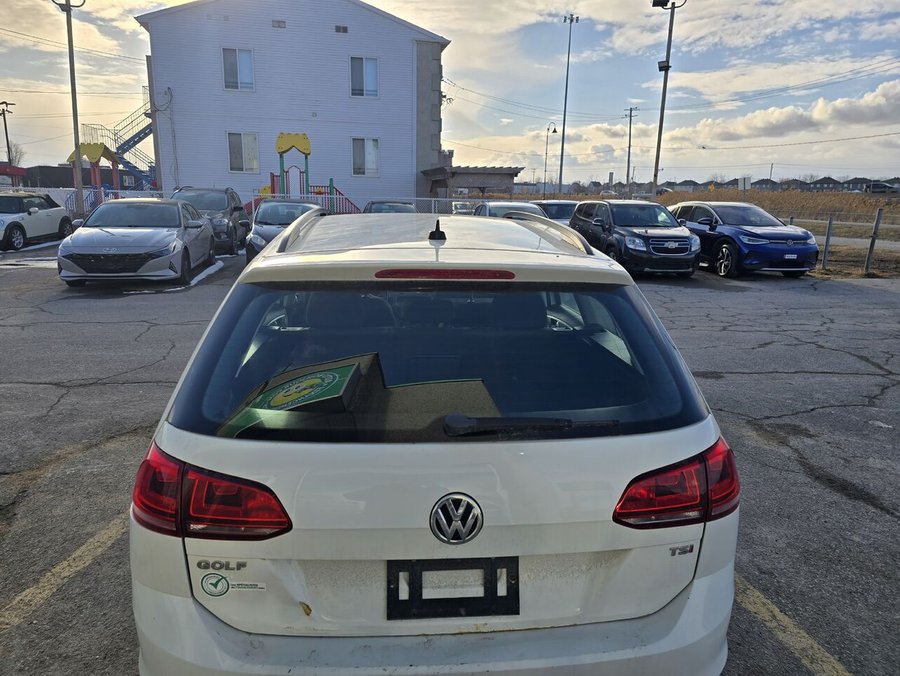Volkswagen Golf familiale sport 2016 2016 Blanc