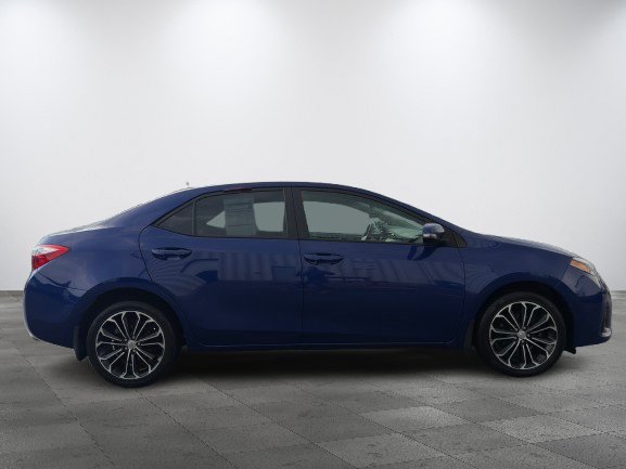 2016 Toyota Corolla Blue Thetford Mines - photo #2