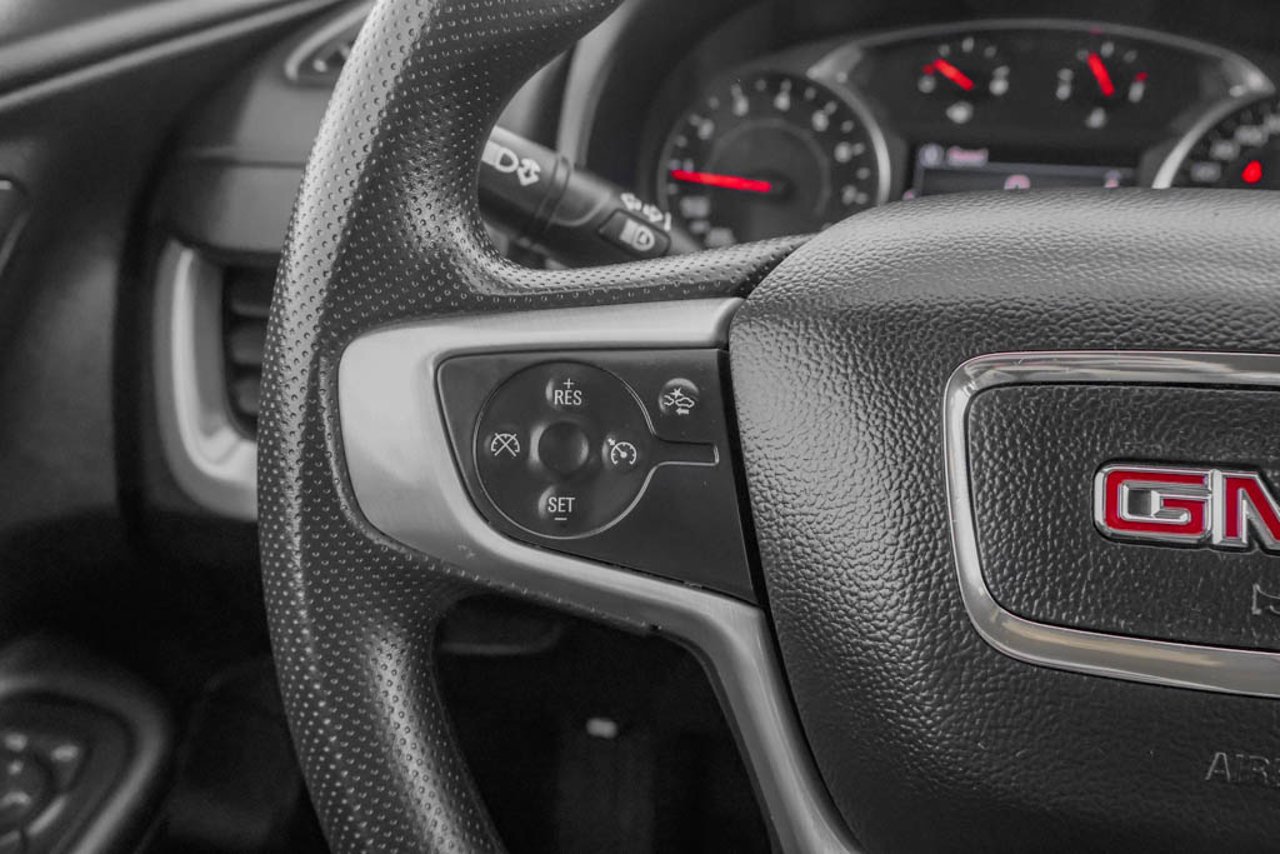 2024 GMC Terrain AWD 4dr SLE White Sherwood Park - photo #19
