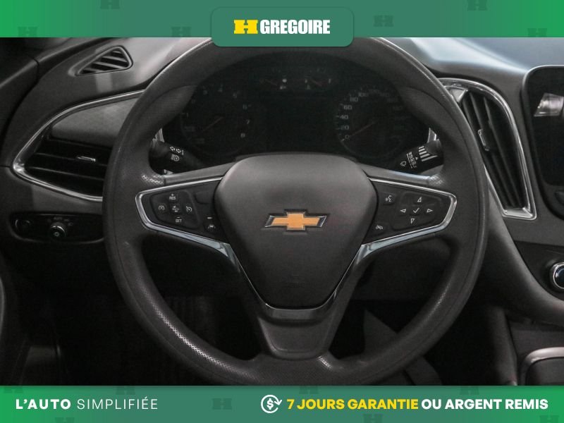 2020 Chevrolet Malibu Silver Blainville - photo #16