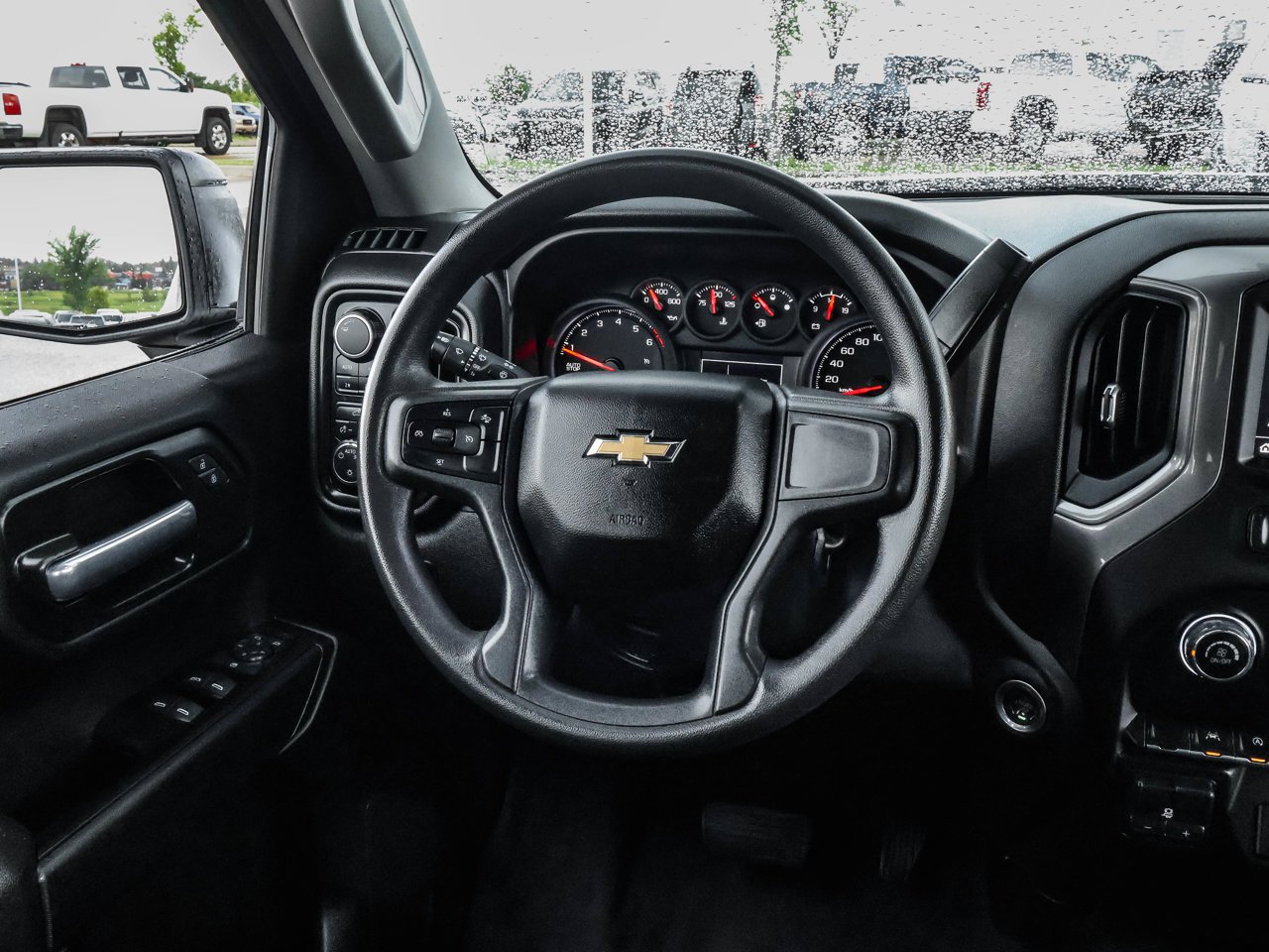 2025 Chevrolet Silverado 1500 4WD Crew Cab 147 Custom White Sherwood Park - photo #17