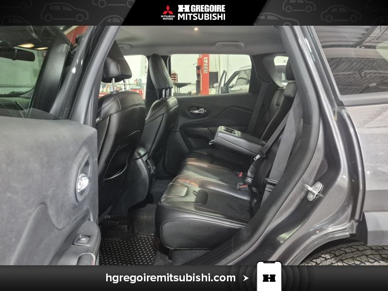 2019 Jeep Cherokee Grey Laval - photo #26
