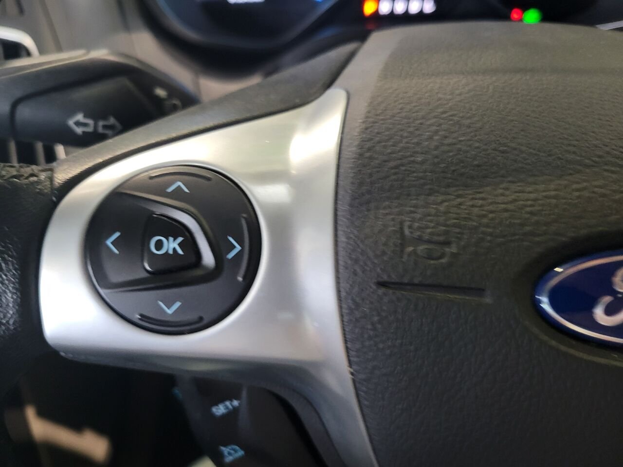2016 Ford Focus Electric White  - photo #17