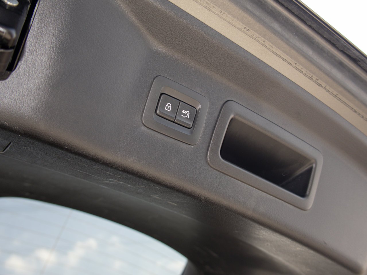 2025 Mazda CX-90 MHEV GT AWD Grey Sherwood Park - photo #11