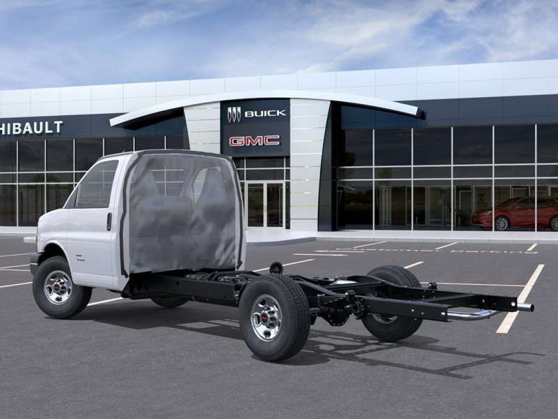 2025 GMC Savana Commercial Cutaway 2025 SUMMIT WHITE