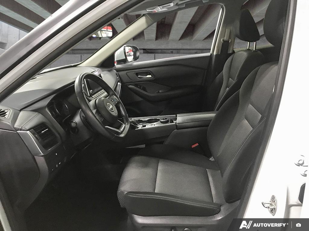 2024 Nissan Rogue 264010 | SV Moonroof White Edmonton - photo #19