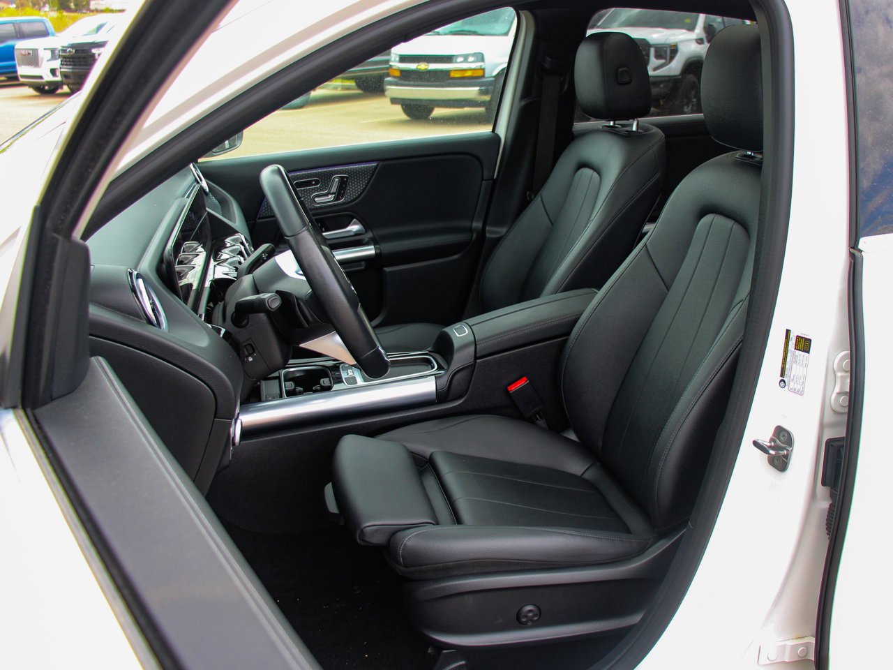 2024 Mercedes-Benz GLA GLA 250 4MATIC SUV White Sherwood Park - photo #29