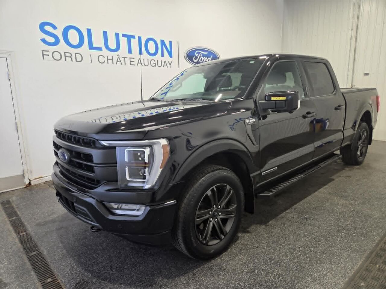 Ford F-150 SUPERCREW LARIAT LARIAT, 3.5 HYB, 502A, TOIT PANO, 2022 Noir Châteauguay - photo #0