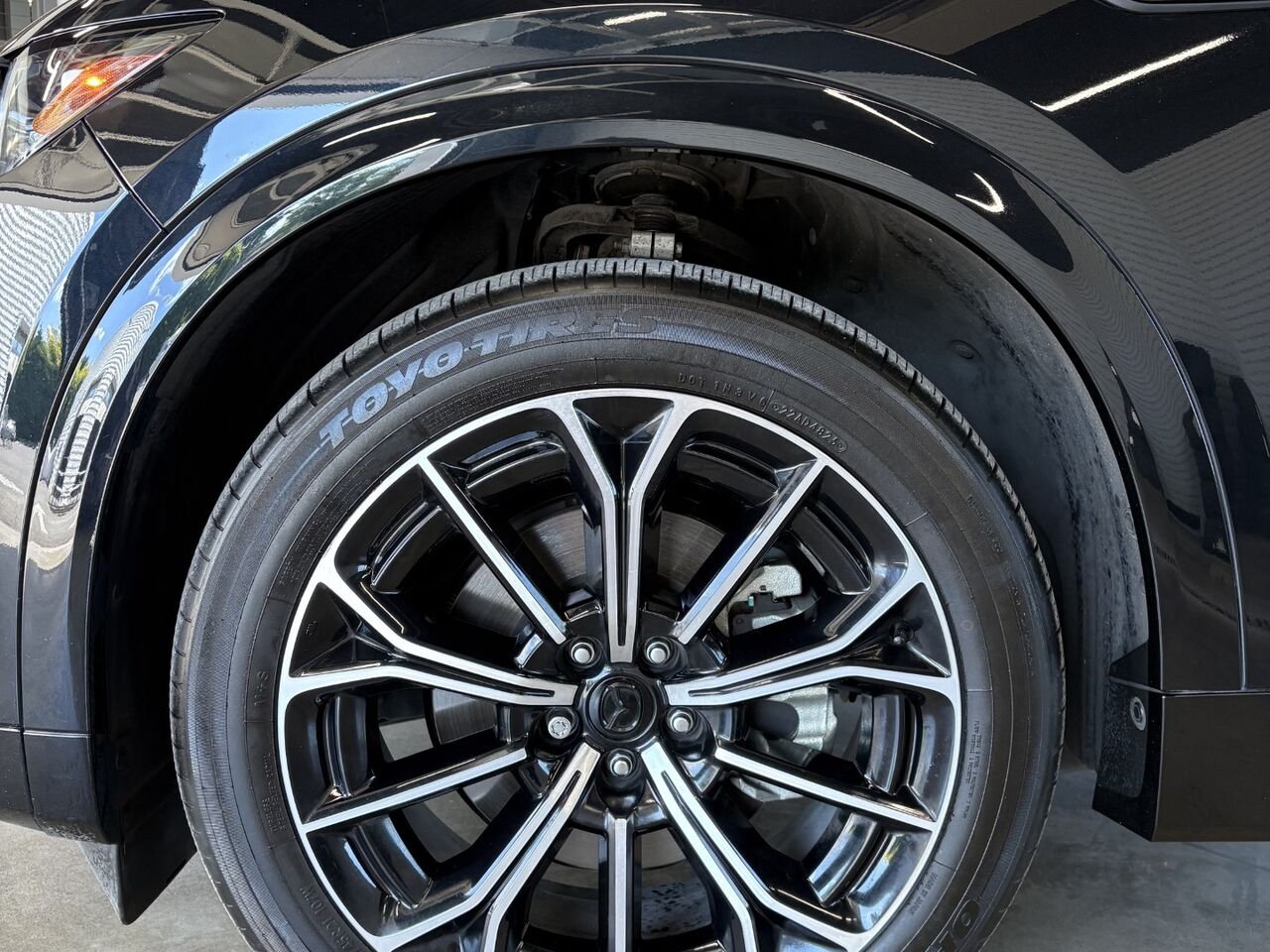 2026 MAZDA CX-70 MHEV Signature TI Jet Black Mica Châteauguay - photo #3