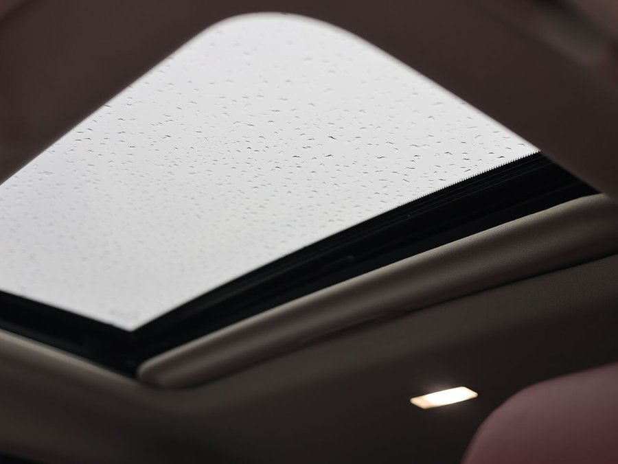 Mazda CX-30 GT turbo, awd, toit ouvrant, Écran 360 degré, Navigation, chargeur sans fil pour cellulaire 2025 Gris