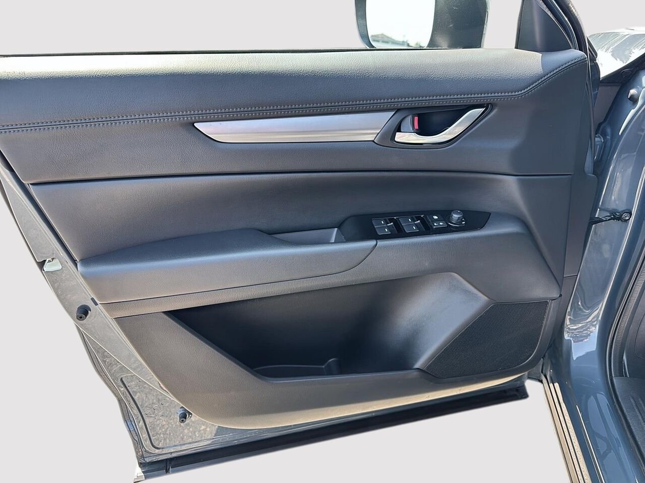 2024 Mazda CX-5 Grey Rouyn-Noranda - photo #8