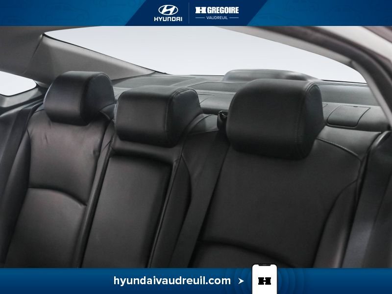 2016 Honda Civic White Blainville - photo #20