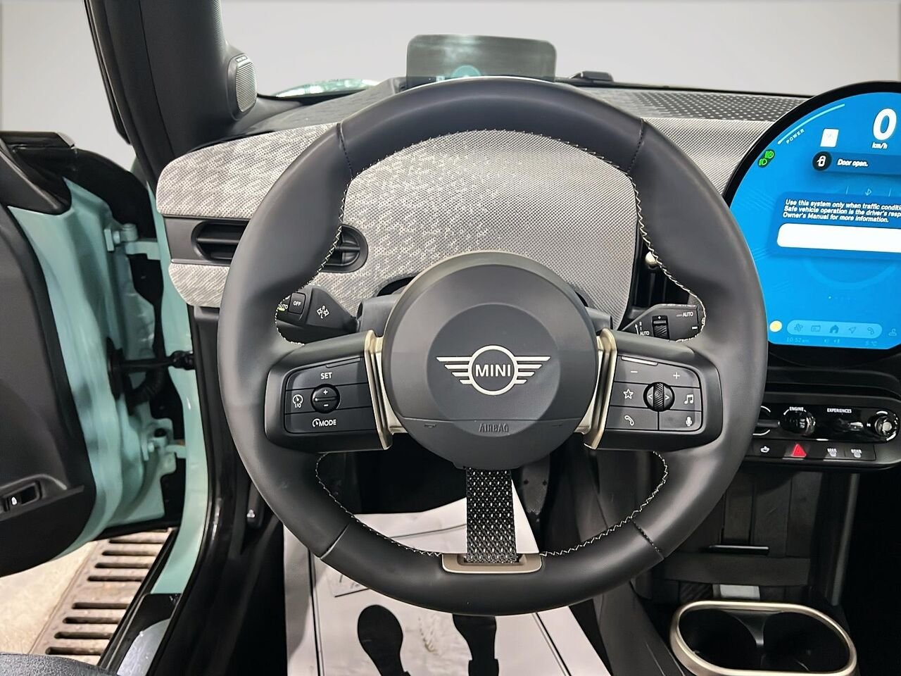 2025 MINI COOPER S Green Québec - photo #11