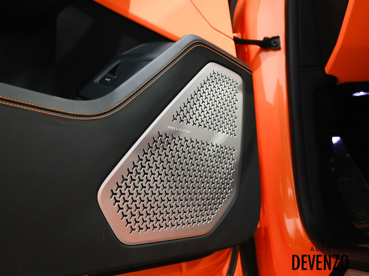 Lamborghini Urus 2023 Orange Saint-Eustache - photo #15