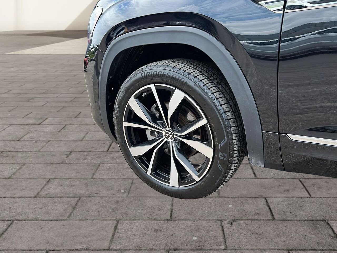 Volkswagen Atlas Cross Sport EXECLINE 2026 Noir Québec - photo #6