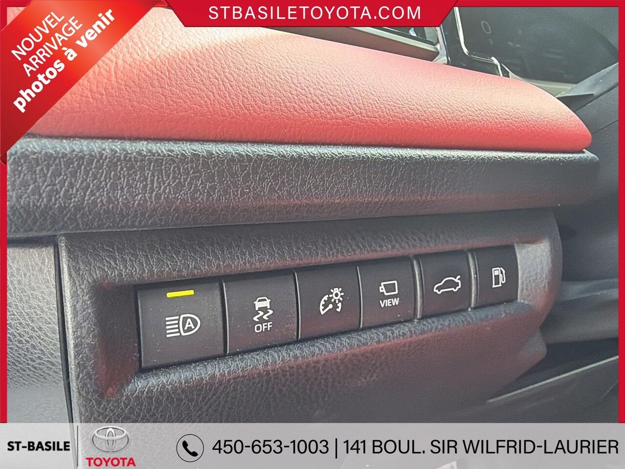 Toyota CAMRY 2025 Blanc Saint-Basile-le-Grand - photo #7