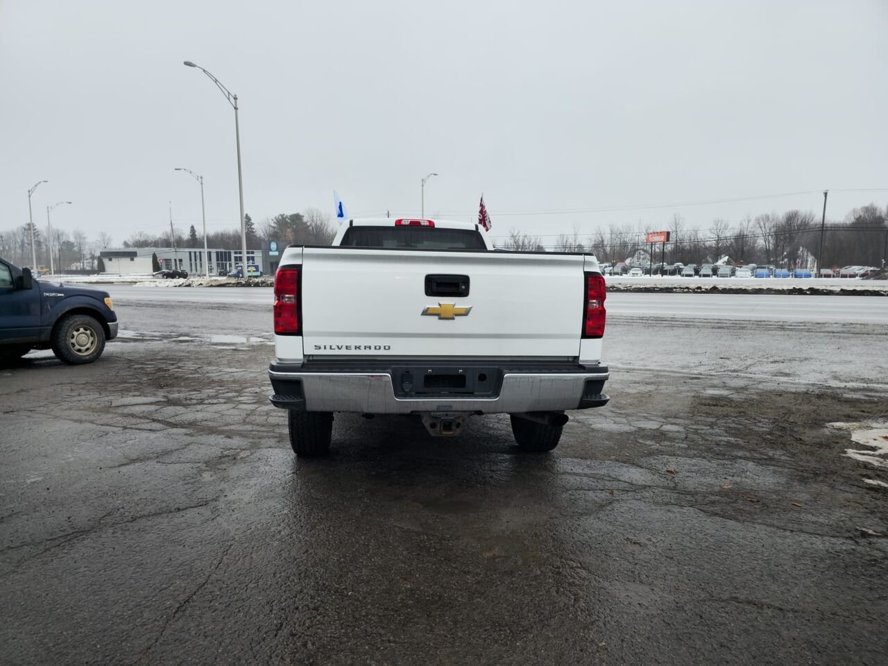 2015 Chevrolet Silverado 2500HD White  - photo #2