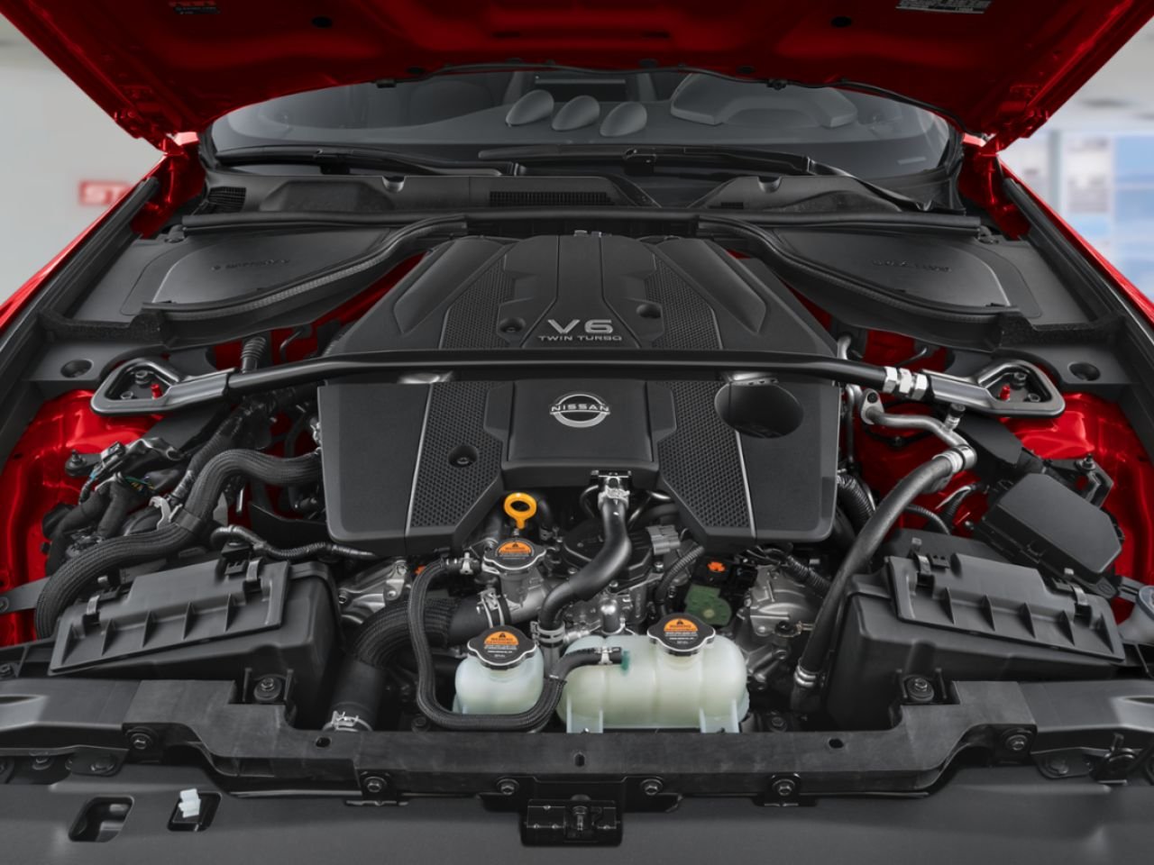 2026 NISSAN Z Pearl White TriCoat/Super Black Saint-Georges - photo #11