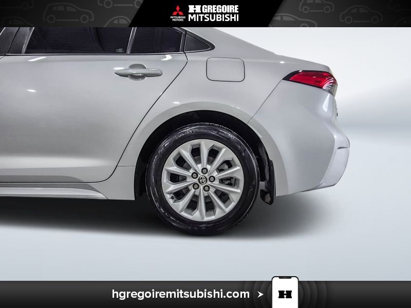 2020 Toyota Corolla Silver Laval - photo #11
