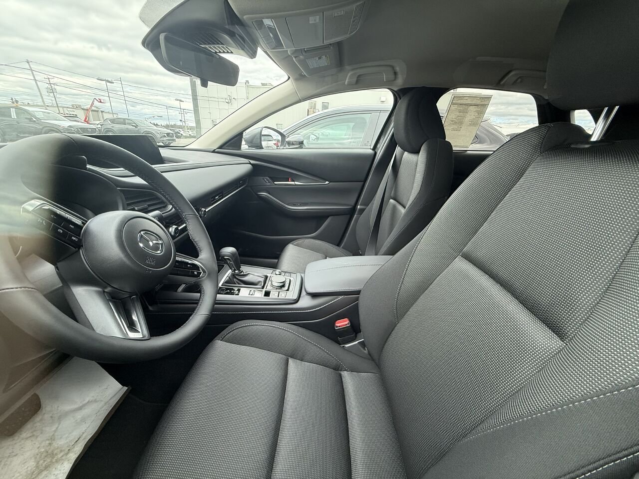2026 MAZDA CX-30 Machine Grey Metallic Val-d'Or - photo #4