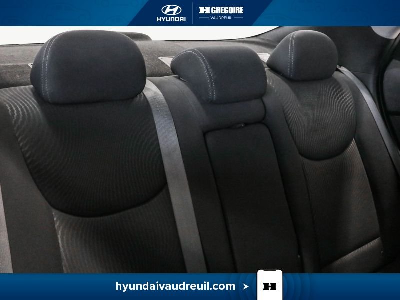 2016 Hyundai Elantra White Saint-Eustache - photo #28