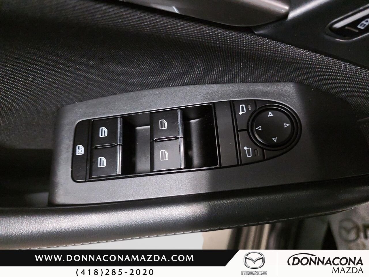 Mazda CX-30 2023 Gris Donnacona - photo #12