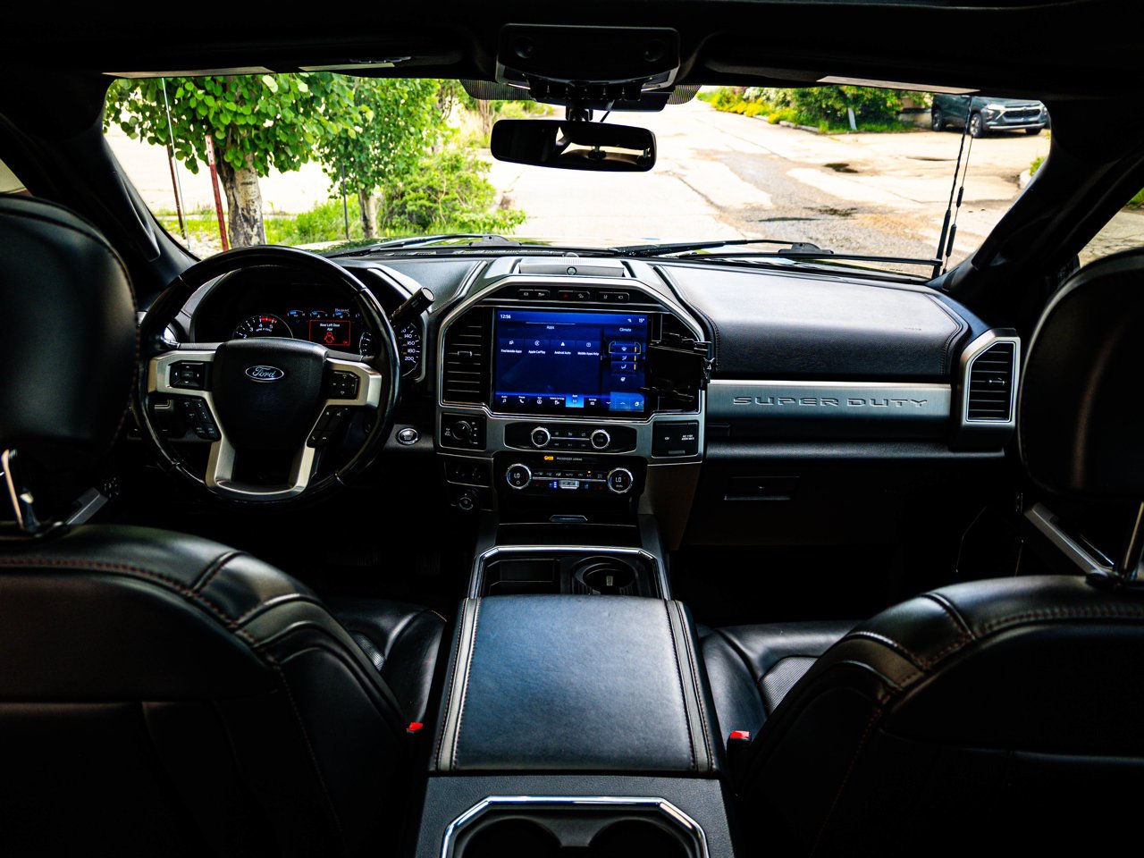 2022 Ford Super Duty F-350 SRW Platinum 4WD Crew Cab 6.75' Box Black Sherwood Park - photo #32