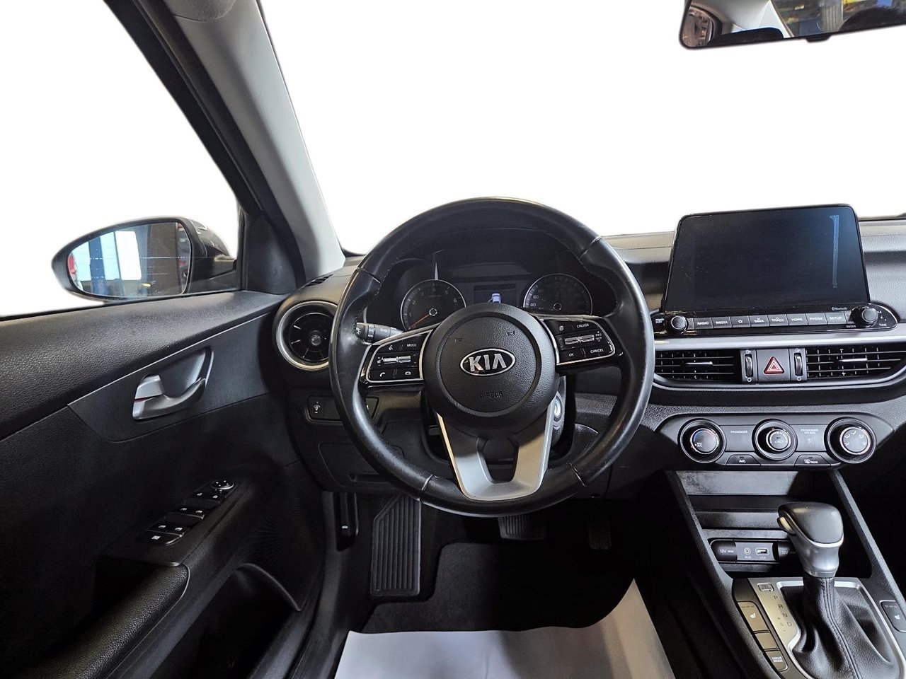 Kia Forte NIV 3KPF24AD5ME321686 2021 Gris Chicoutimi - photo #12
