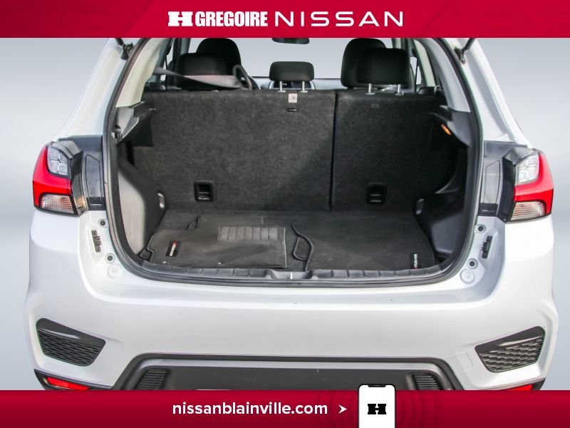 2022 Mitsubishi RVR White Blainville - photo #25