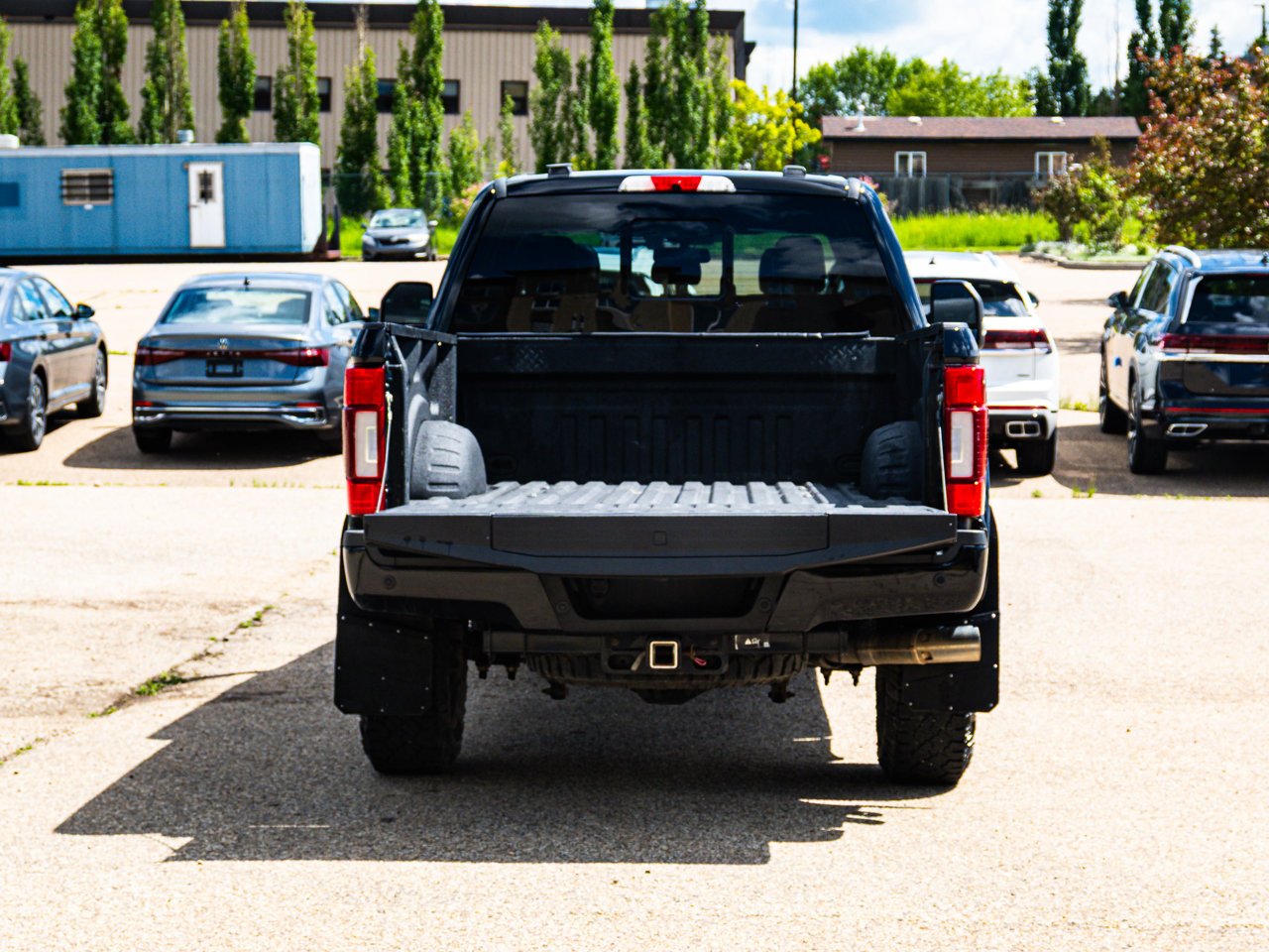 2022 Ford Super Duty F-350 SRW Platinum 4WD Crew Cab 6.75' Box Black Sherwood Park - photo #14