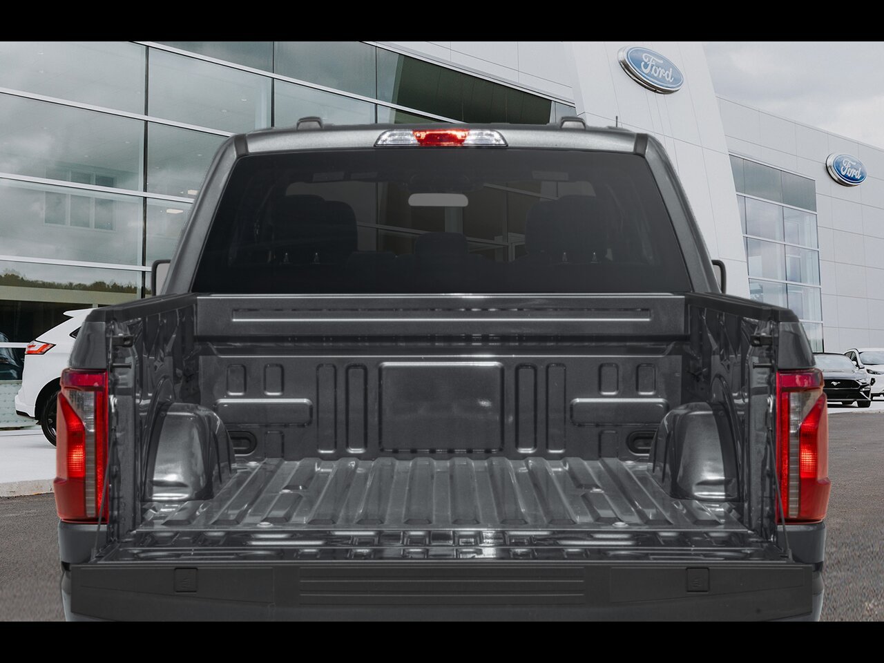 2026 Ford F-150 Agate Black Metallic Saint-Eustache - photo #3