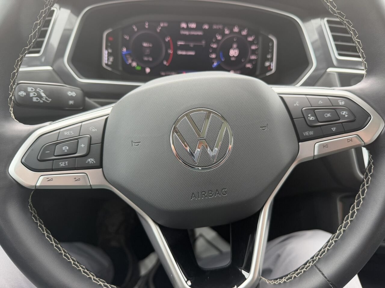 2024 Volkswagen Tiguan Comfortline 4MOTION White Laval - photo #26