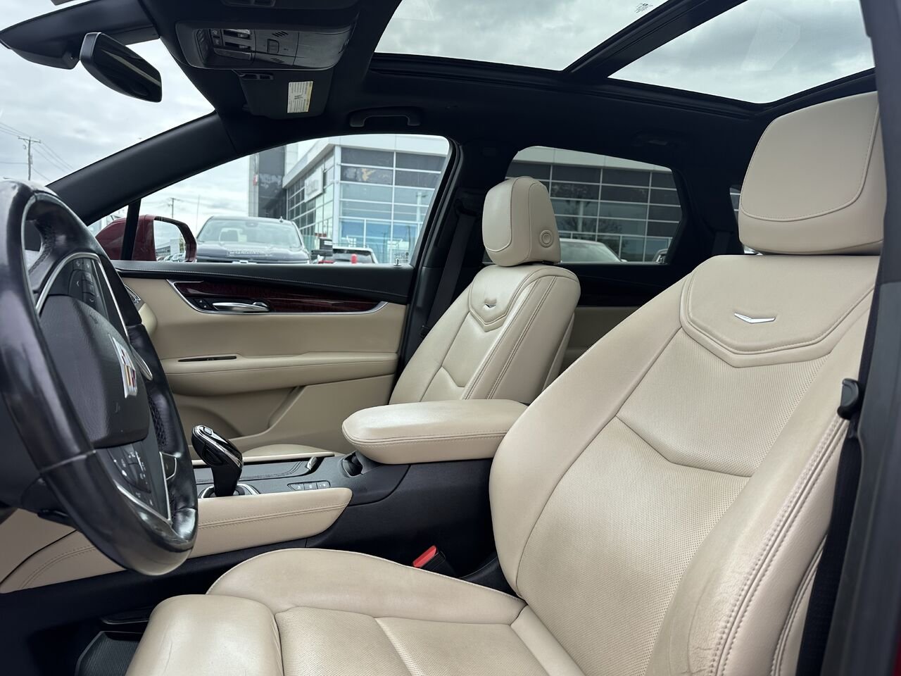 2017 CADILLAC XT5 LUXURY TI 4 portes de luxe Red Gatineau - photo #2