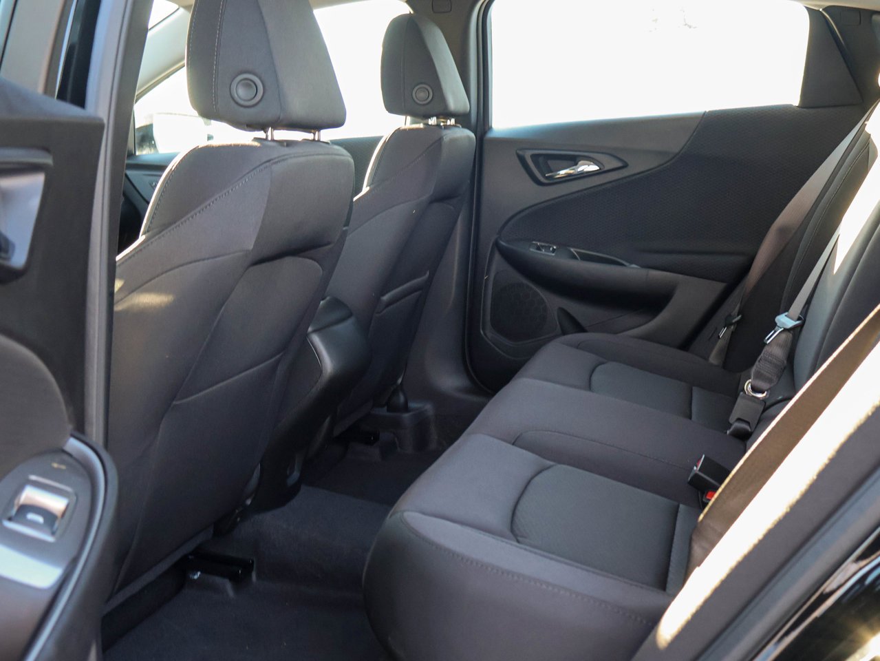2024 Chevrolet Malibu 4dr Sdn LS Black Sherwood Park - photo #16