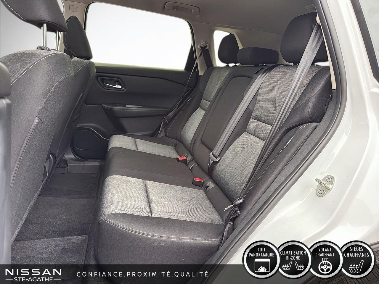2025 Nissan Rogue SV TI avec ensemble toit ouvrant White Saint-Jérôme - photo #8